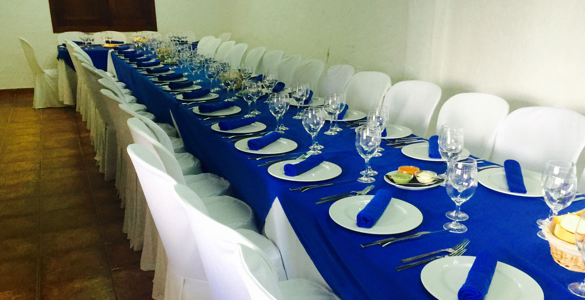 Bautizo blanco y azul cubierto- detalle mesa